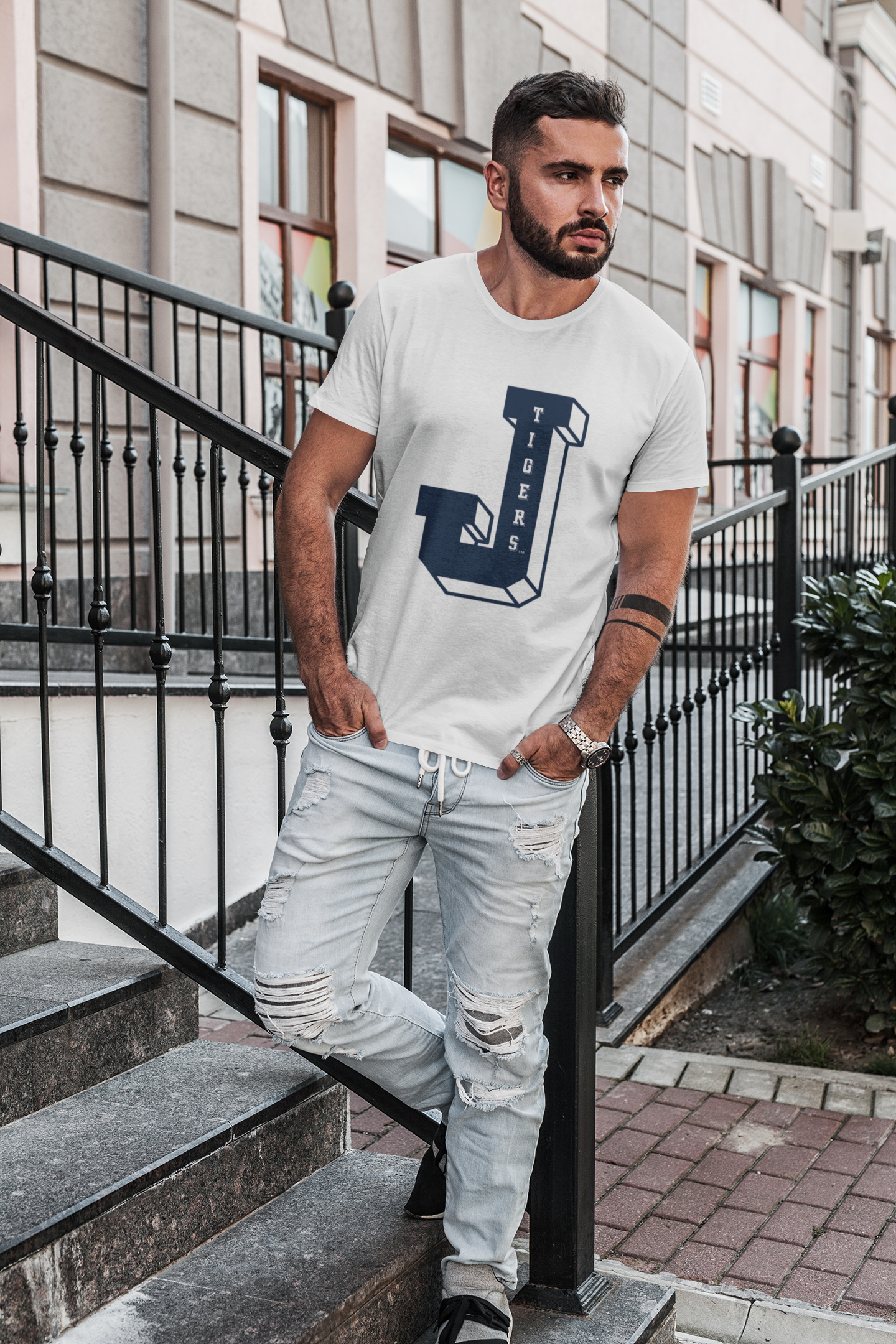 Unisex crewneck T-shirt in light gray with large front J Tigers graphic